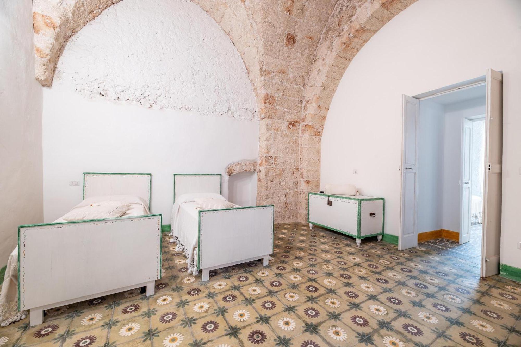 Appartamento Matilde Racale Kültér fotó